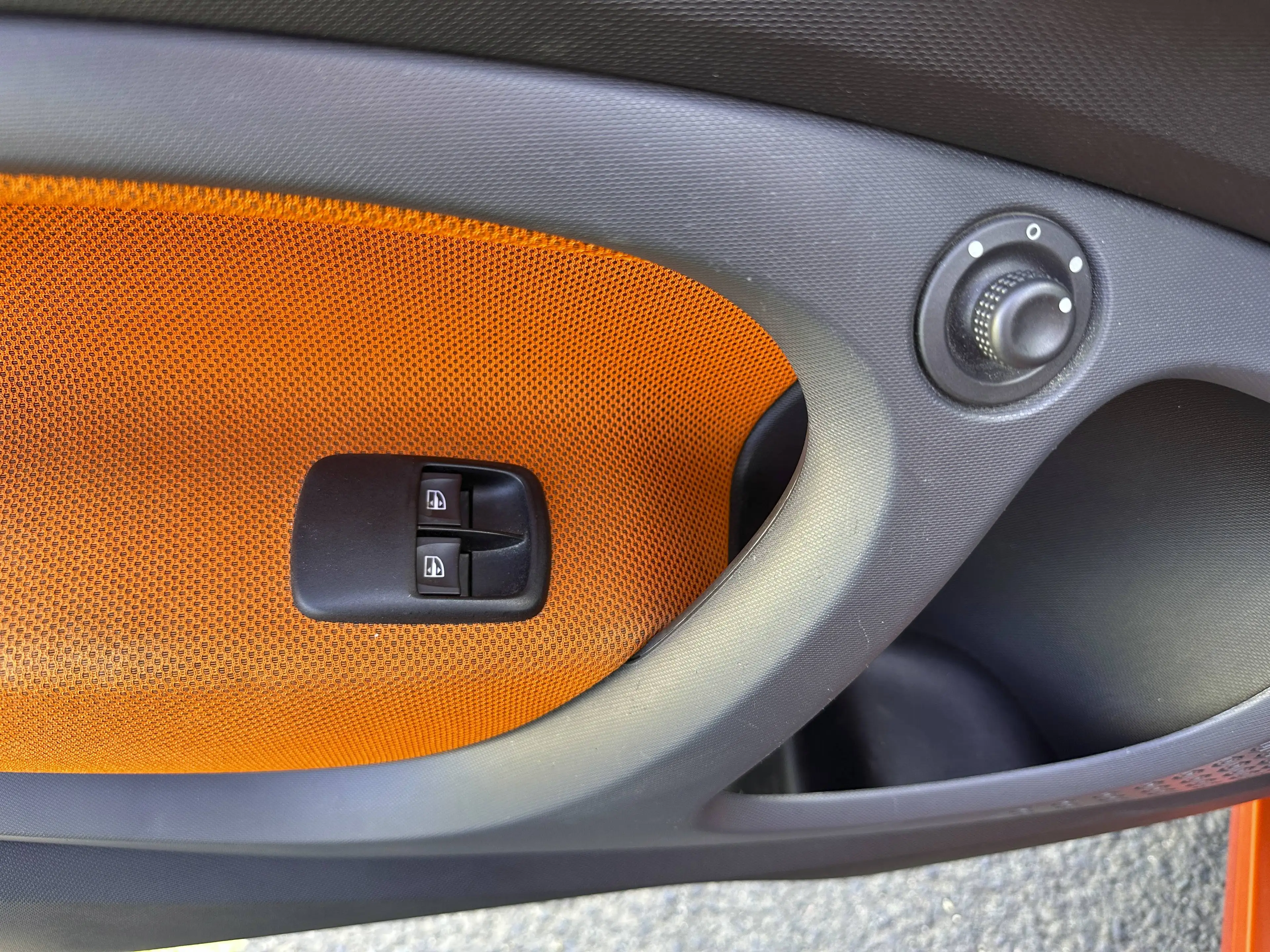 smart forTwo Cabrio 0.9 Turbo twinamic 66 kW 1.HAND+KLIMA+S-HZG+BLUETOOTH+ — photo 15