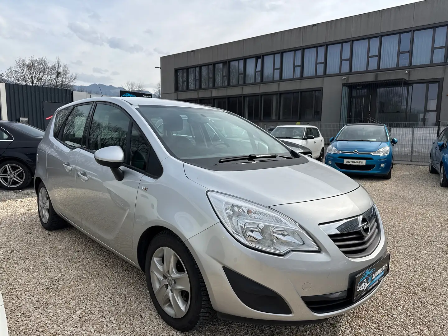 Opel Meriva Design Edition Grau - 1