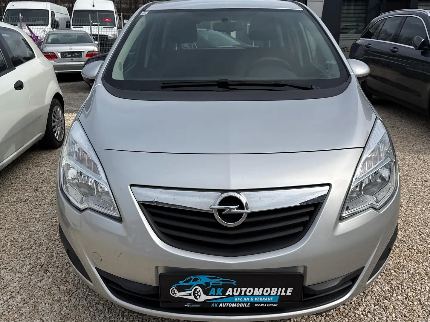 Opel Meriva Design Edition Grau - 2