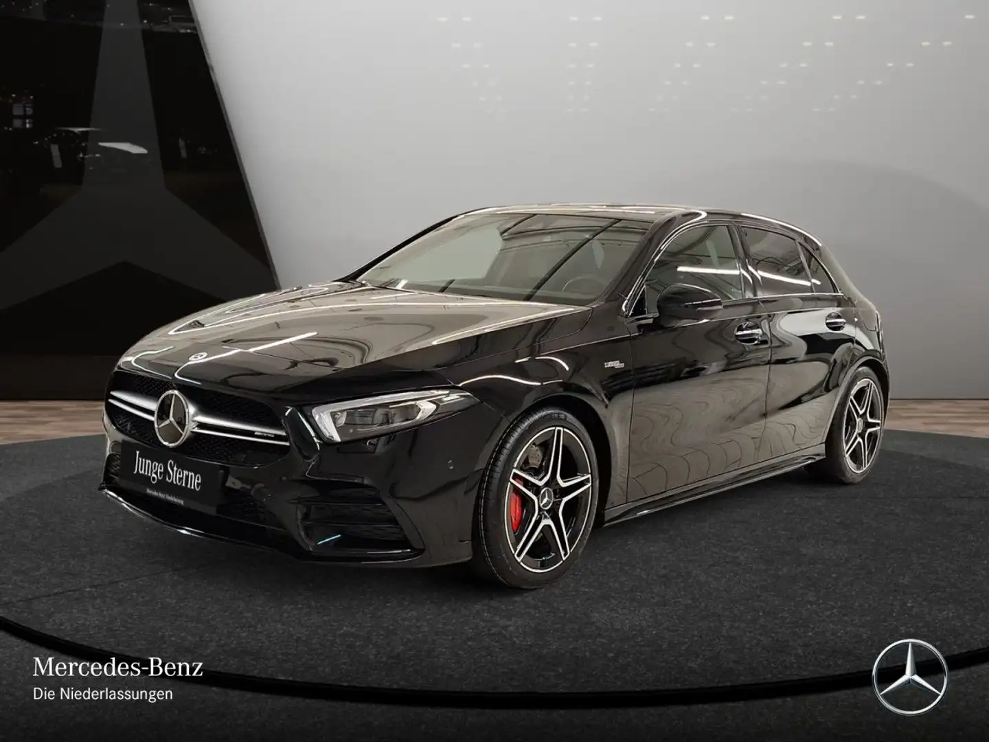 Mercedes-Benz A 35 AMG A 35 4M Kompakt AMG+PANO+360°+MULTIBEAM+KEYLESS Schwarz - 2