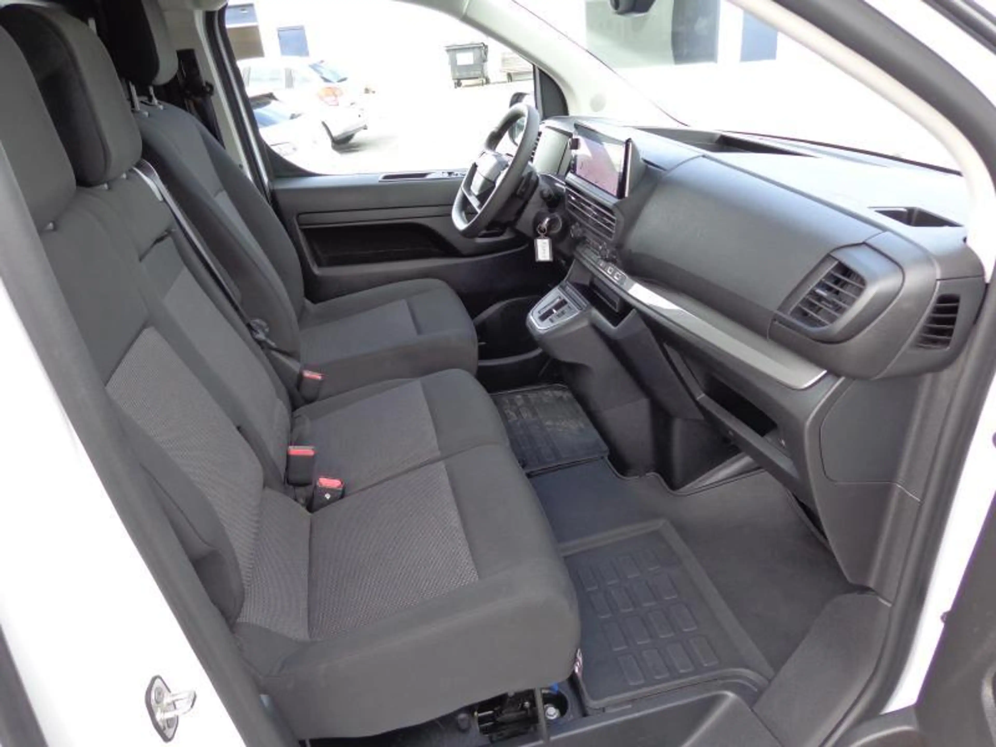Fiat Scudo 2.0HDi EAT8 XL 3Pl - GPS — photo 2