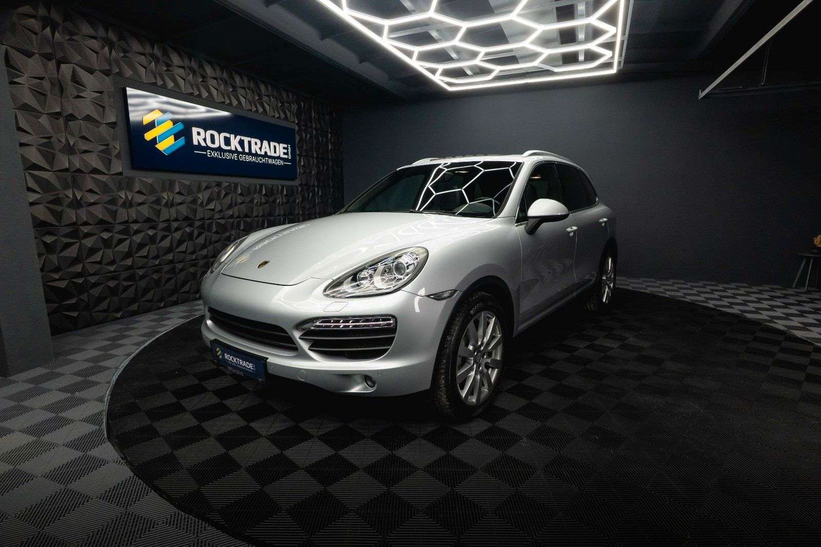 Second hand Porsche Cayenne 
