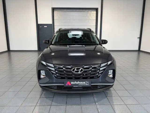 Hyundai Tucson view 2
