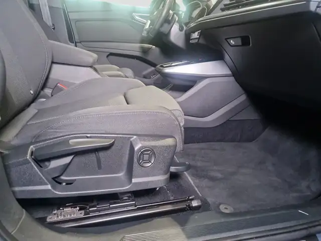 Audi Q4 E-Tron view 9
