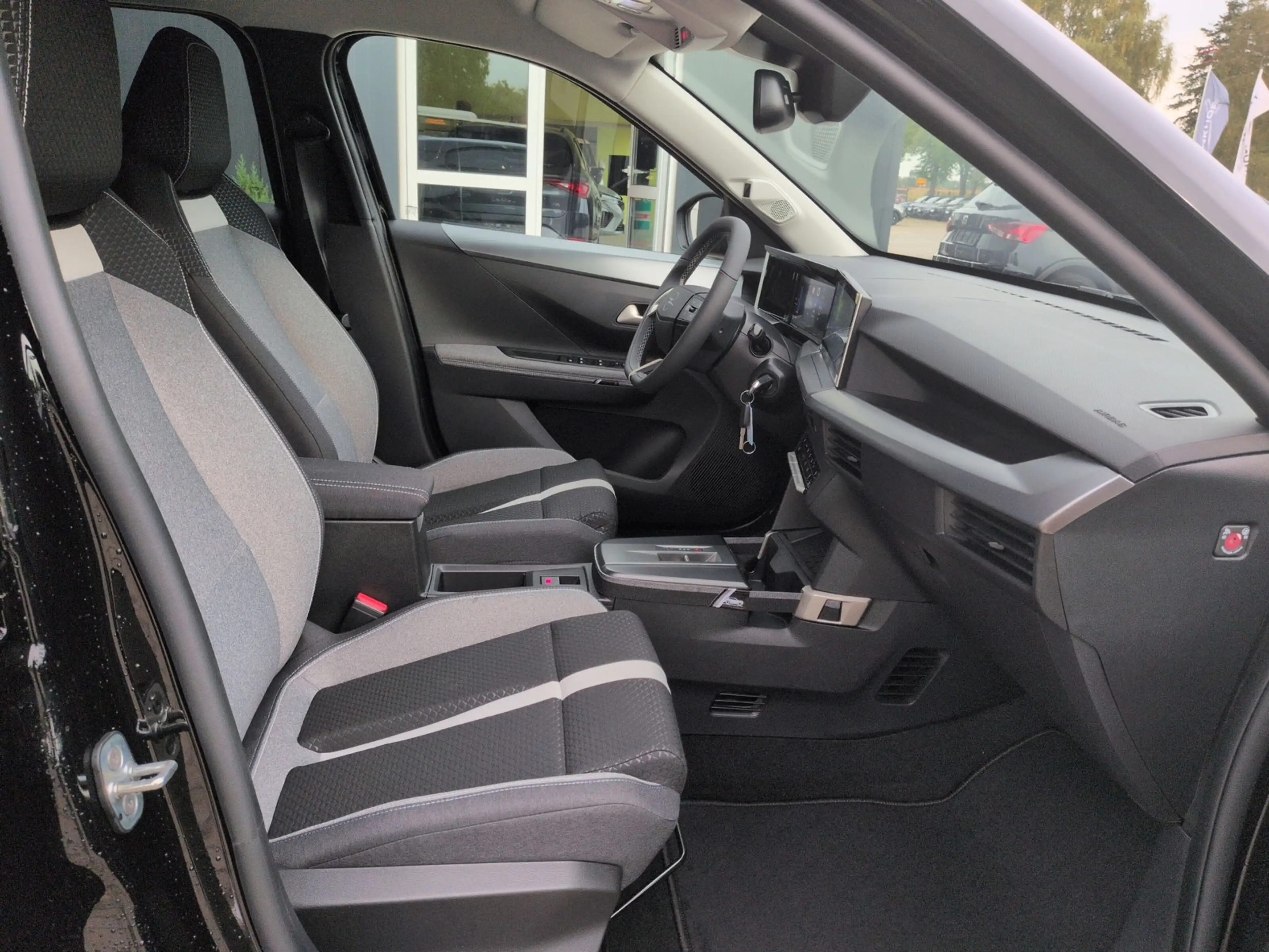 Opel Frontera 145 Full-Hybrid e-DCT6 GS SHZ — photo 9