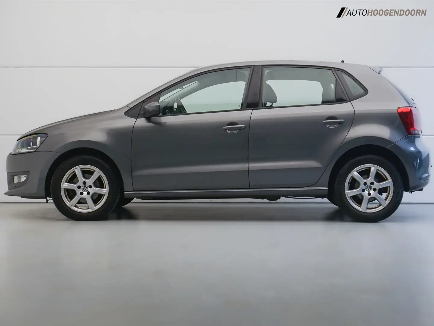 Volkswagen Polo 1.2 TSI Comfortline Sport (APPLE CARPLAY,LM-VELGEN Grijs - 2