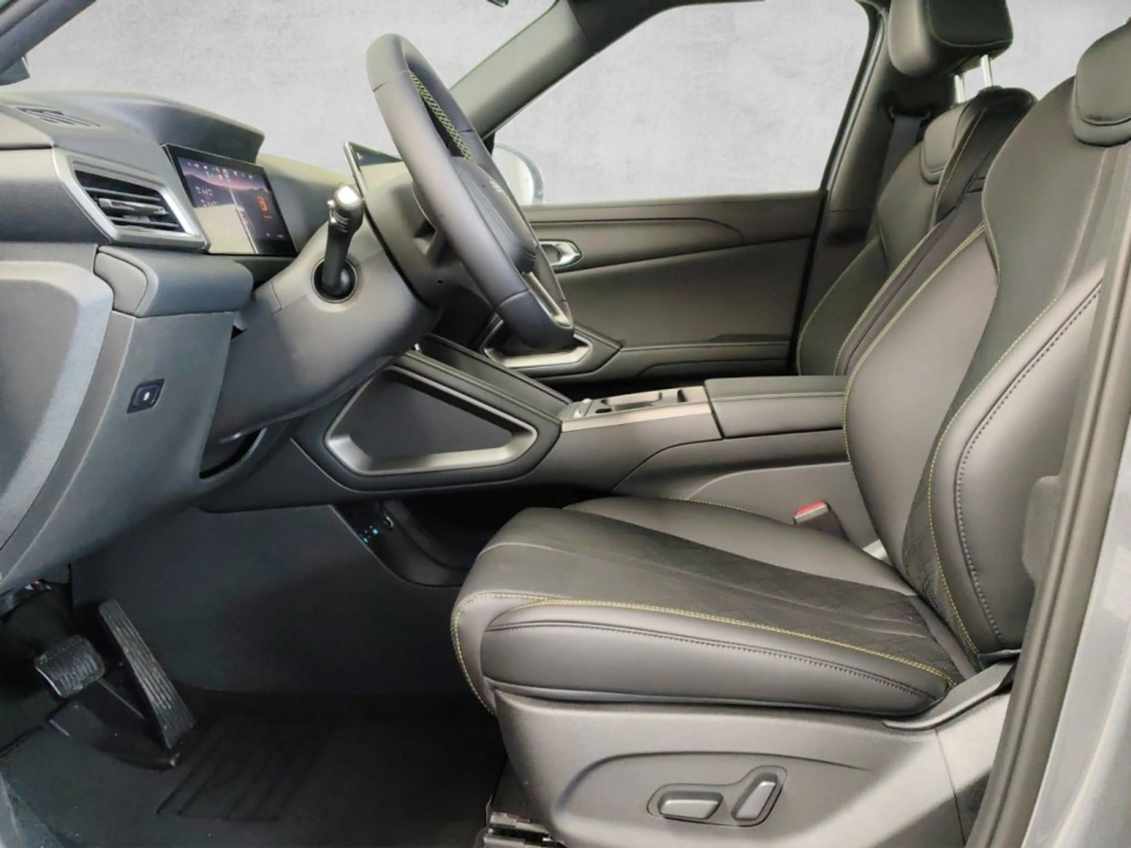 BYD Atto 2 DM-i Boost — photo 6