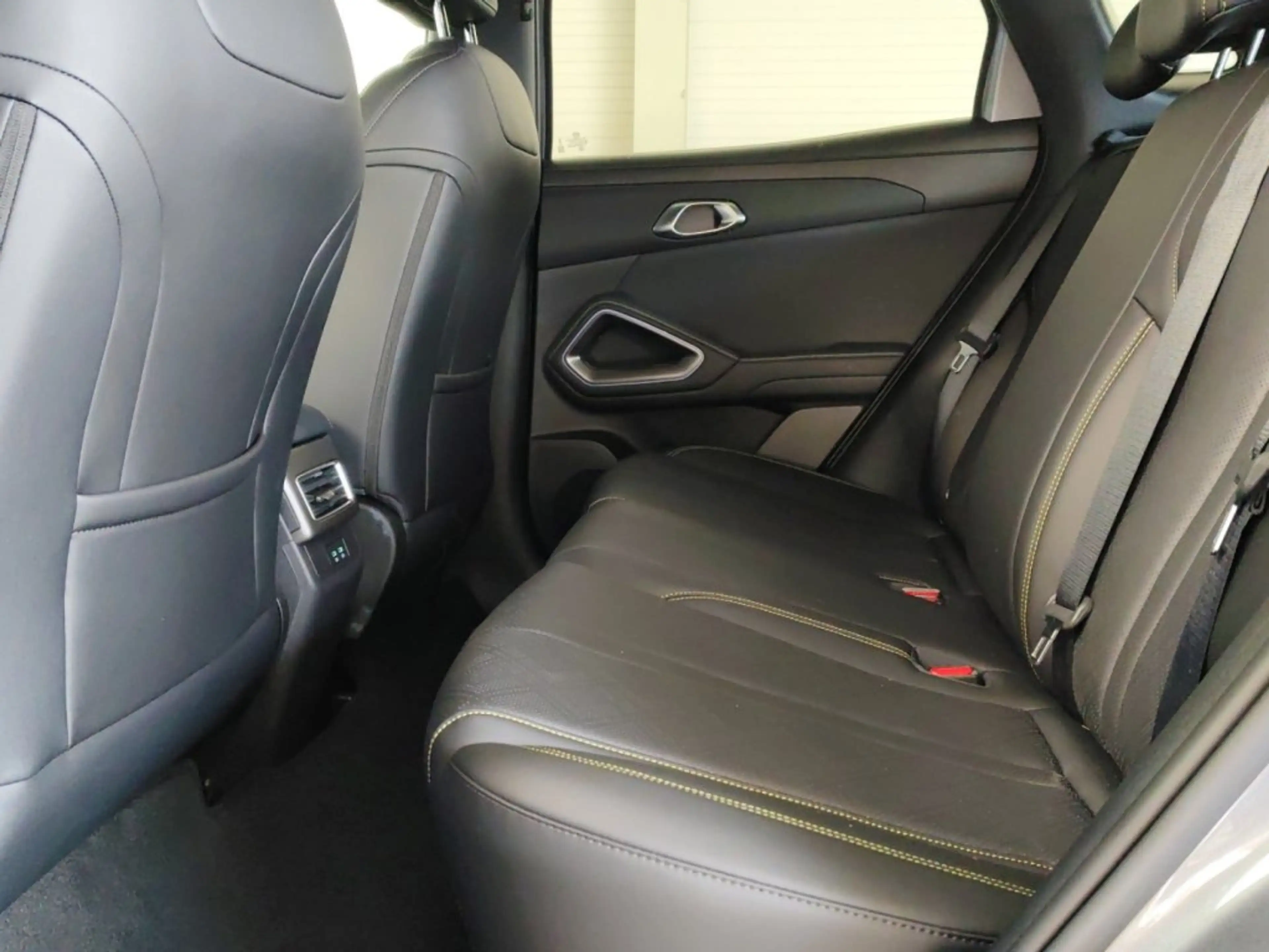 BYD Atto 2 DM-i Boost — photo 8