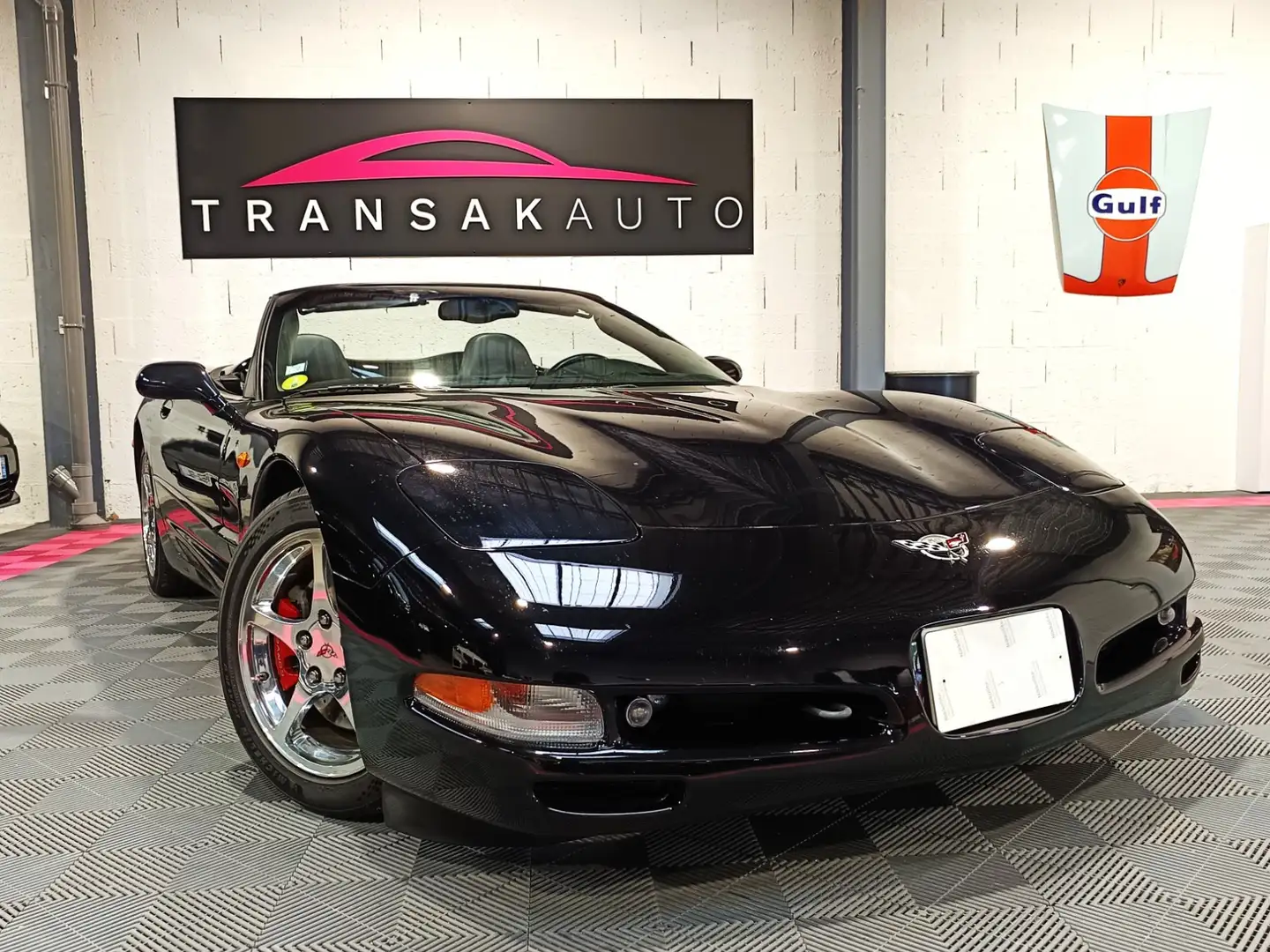 Chevrolet Corvette 50éme Anniversaire A Weiß - 2