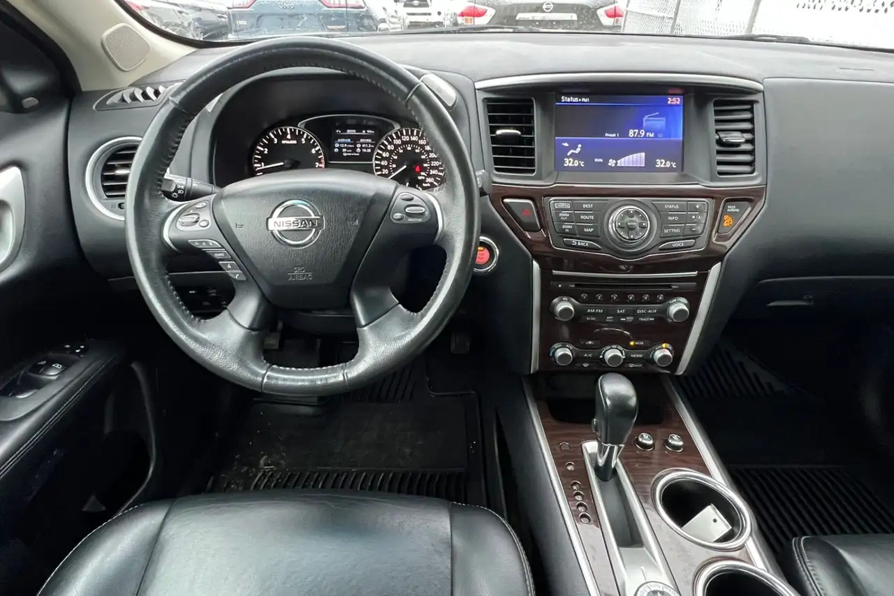 Nissan Pathfinder fotografie Nissan Pathfinder