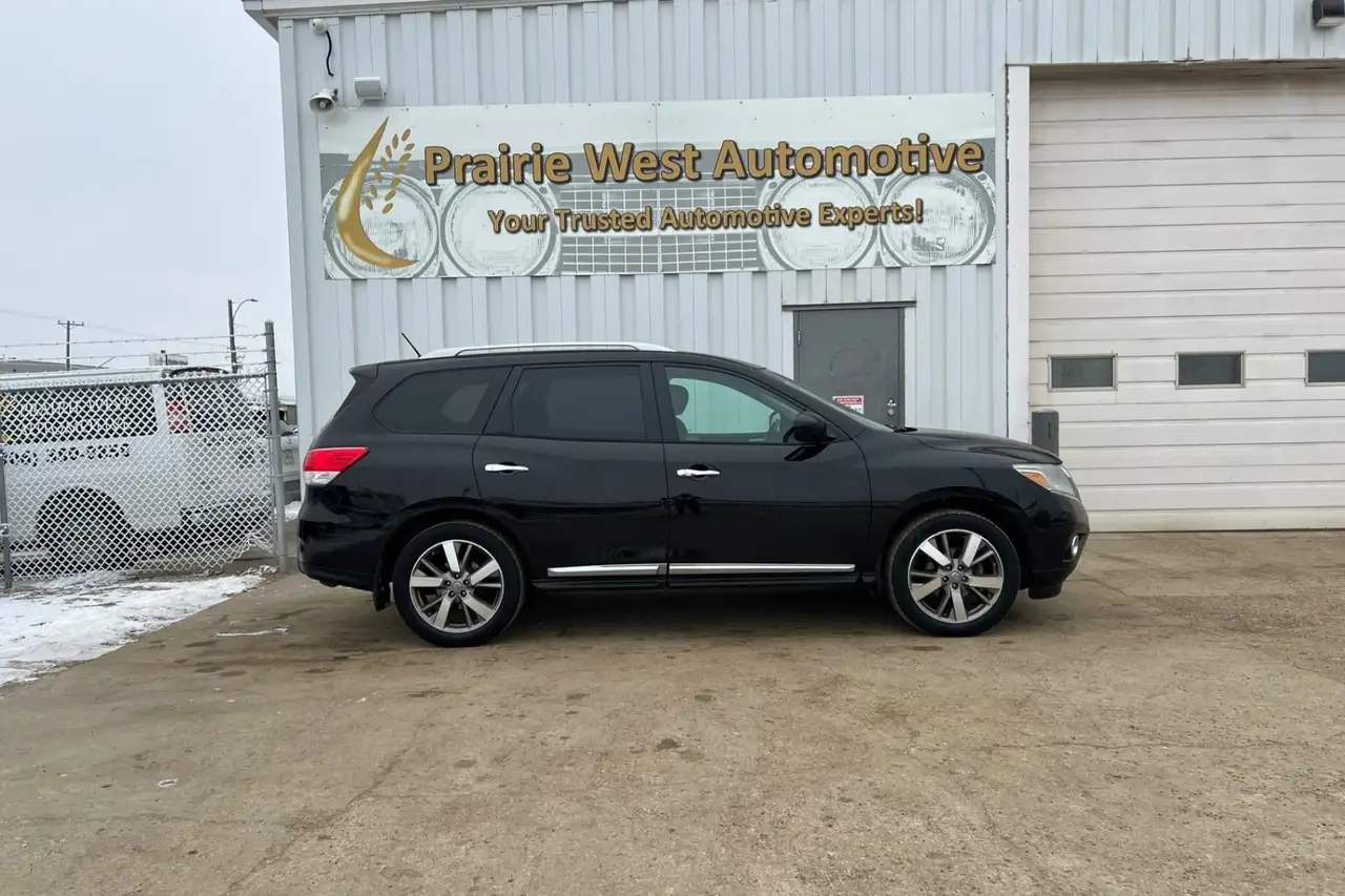 Nissan Pathfinder fotografie Nissan Pathfinder