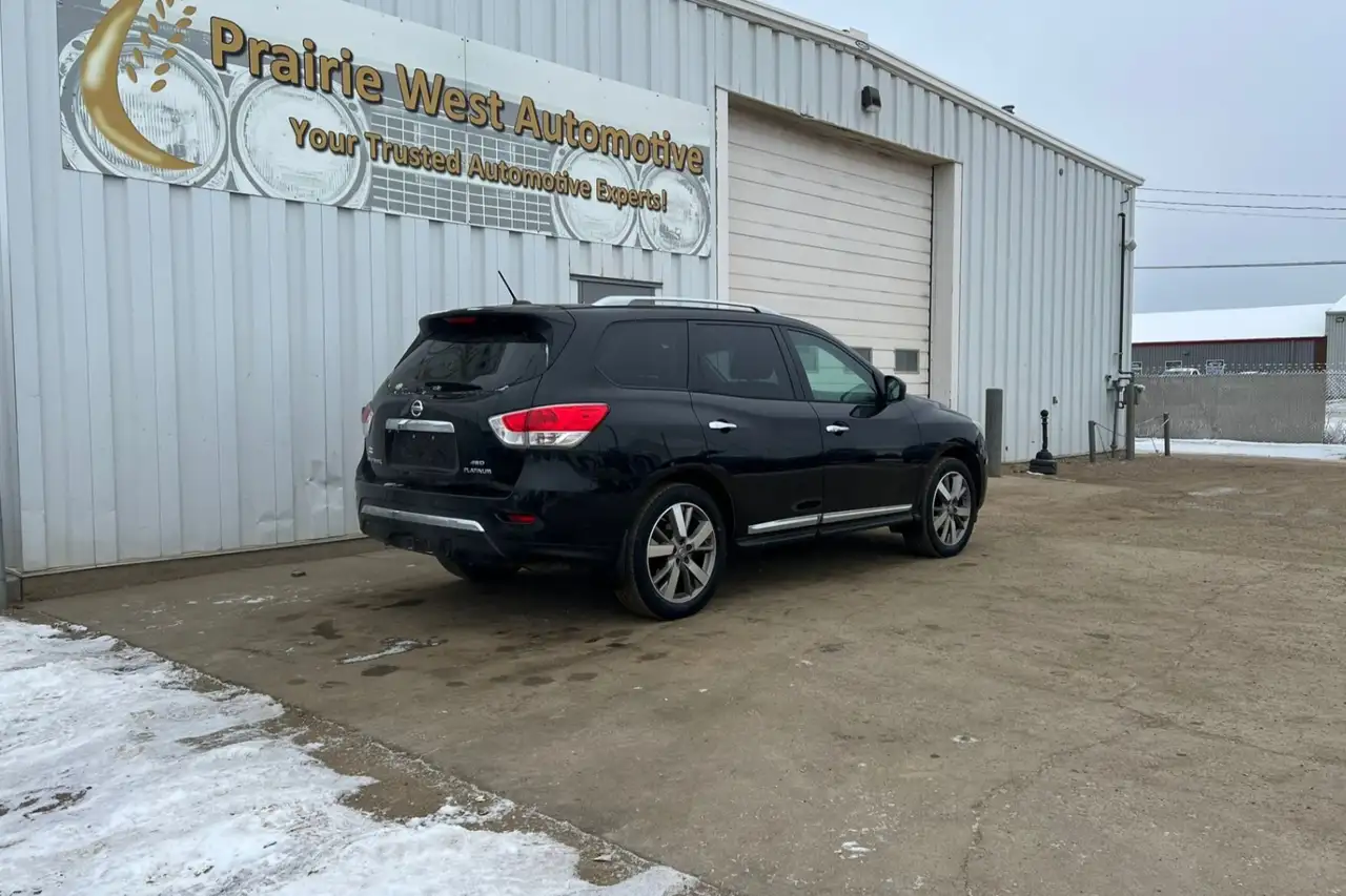 Nissan Pathfinder fotografie Nissan Pathfinder