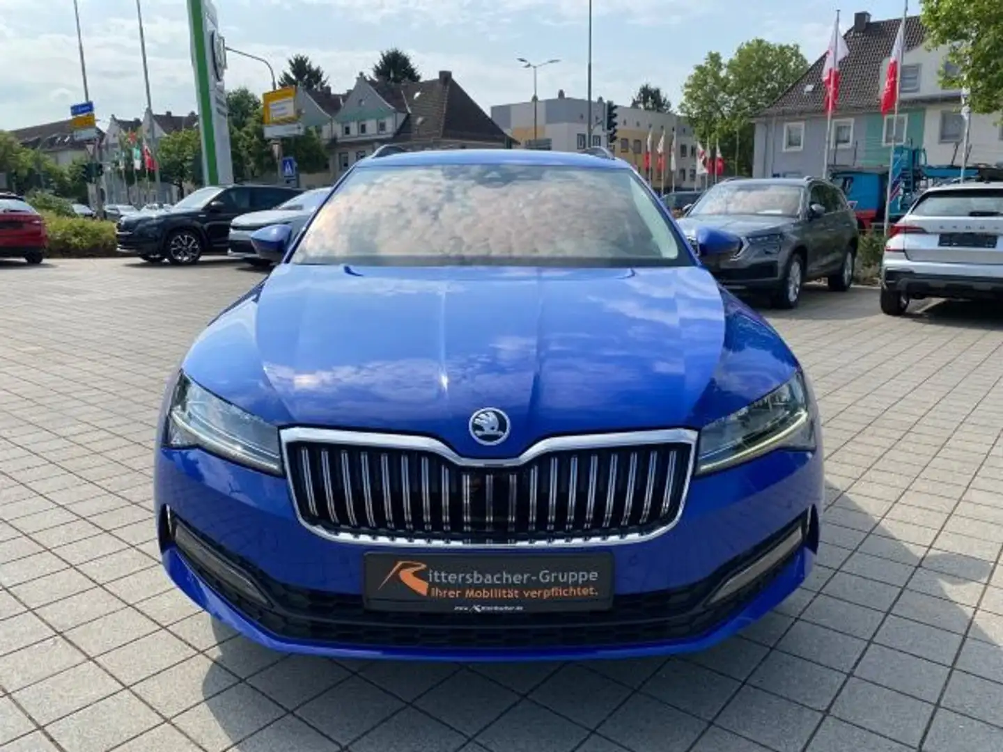 Skoda Superb Combi 2.0 TDI Ambition beheiz. WSS Blau - 2