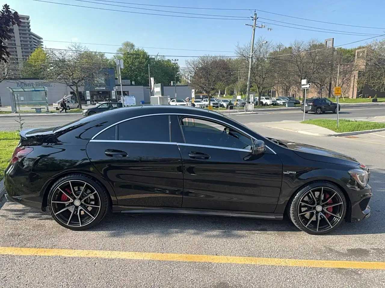 Mercedes-Benz CLA снимка Mercedes-Benz CLA