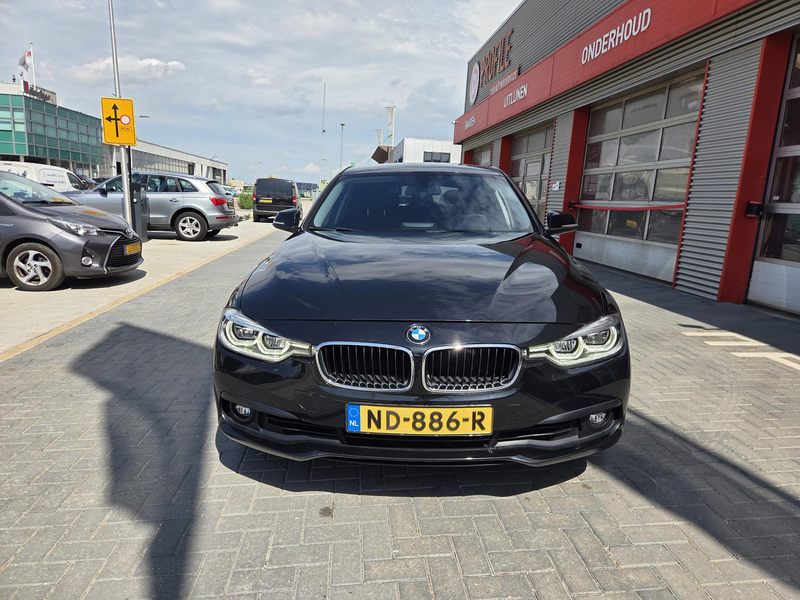 BMW 318 3-serie Touring 318i Centennial Executive — photo 2