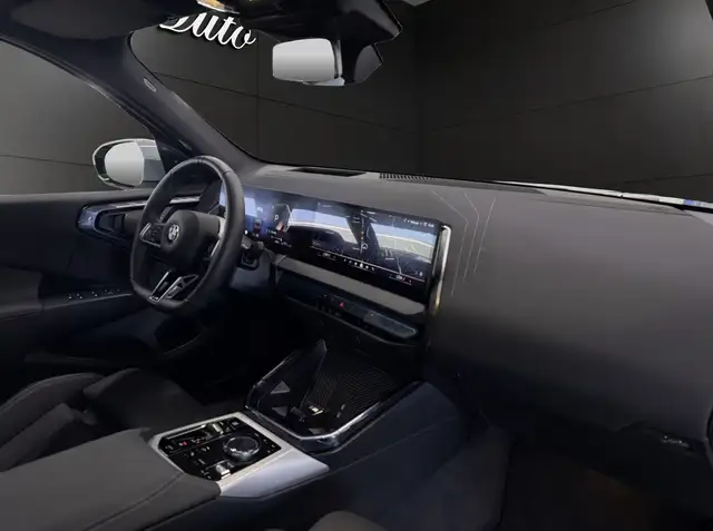 BMW X3 view 13