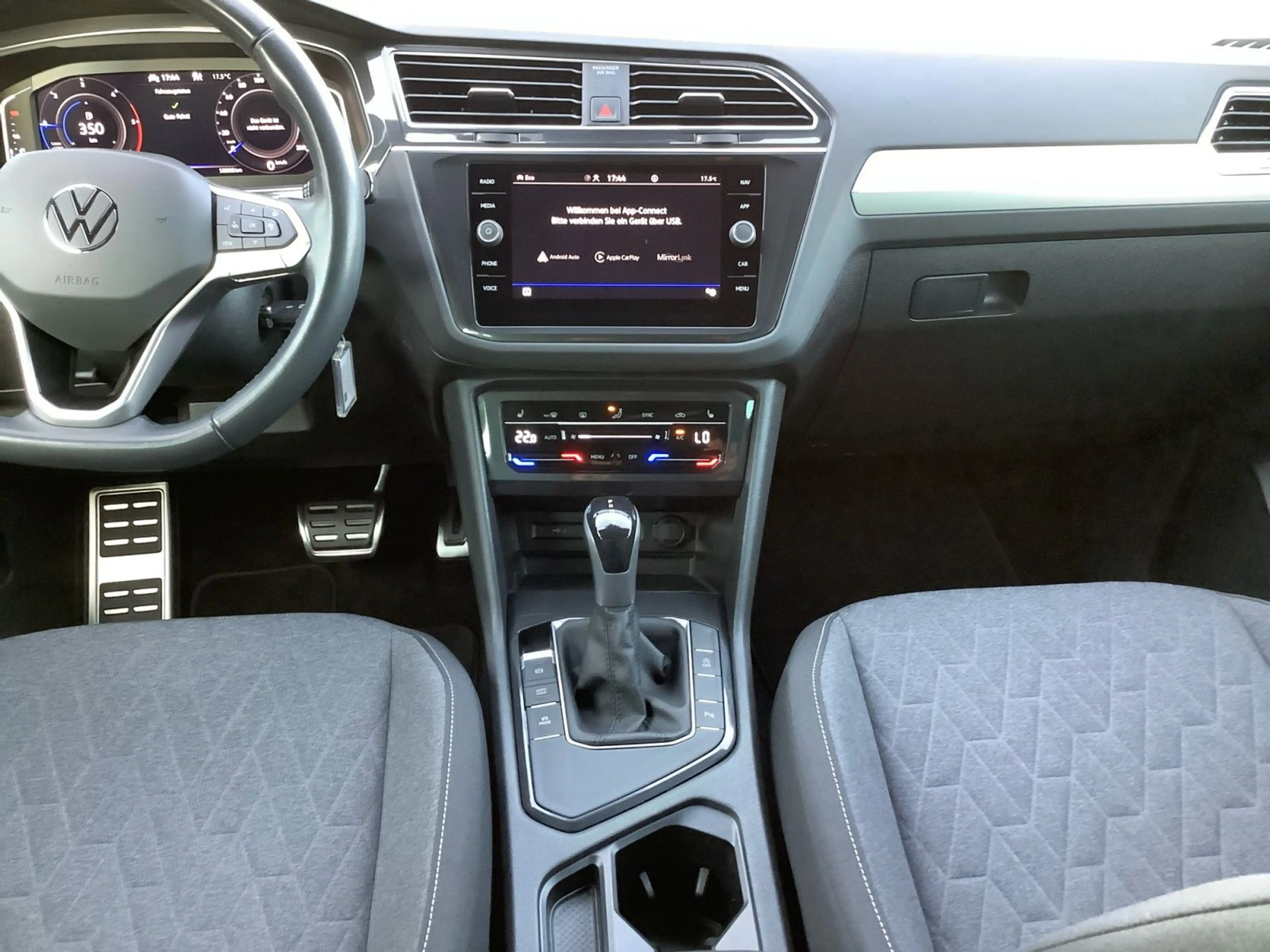Volkswagen Tiguan MOVE — photo 12
