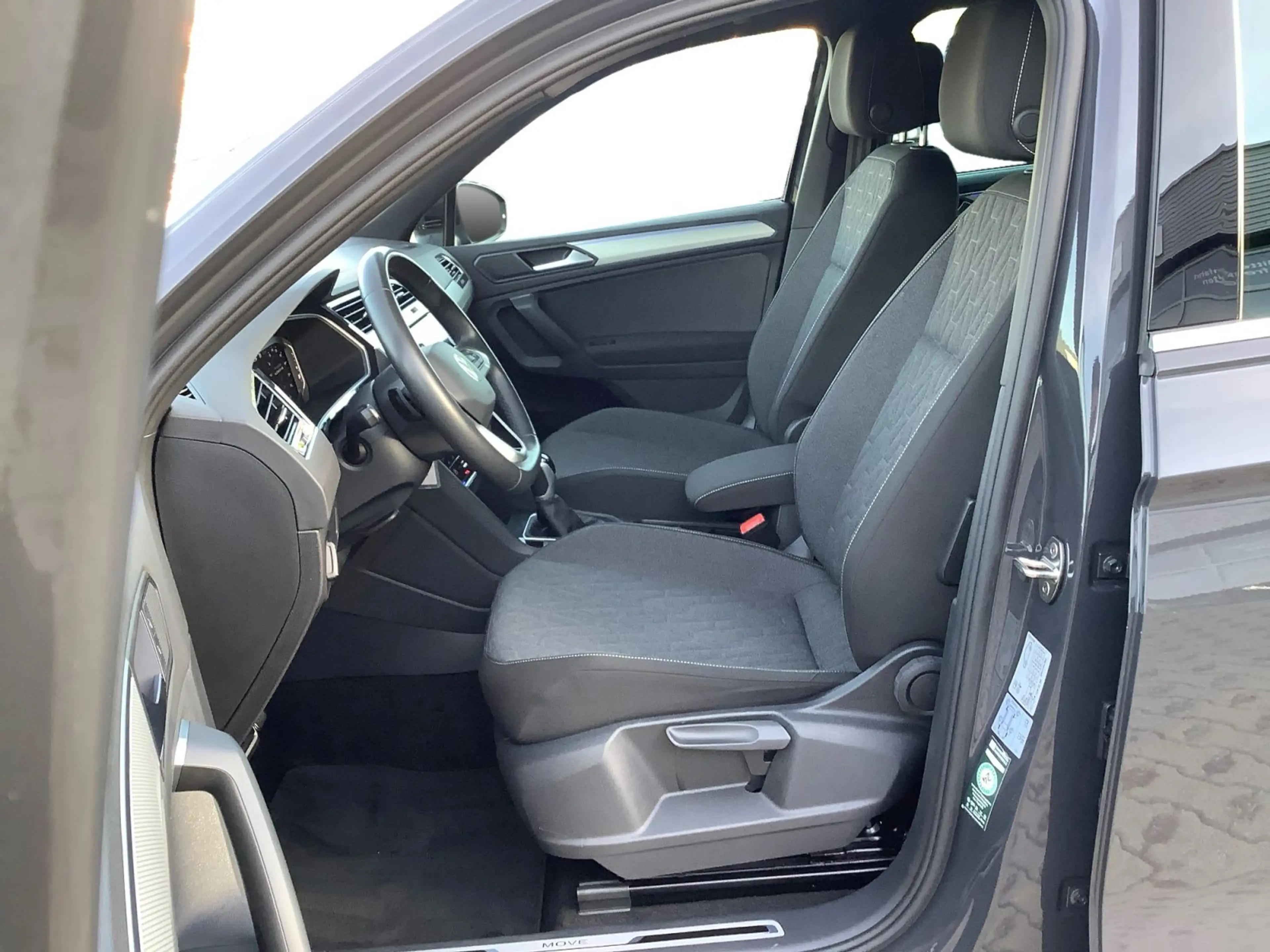 Volkswagen Tiguan MOVE — photo 9