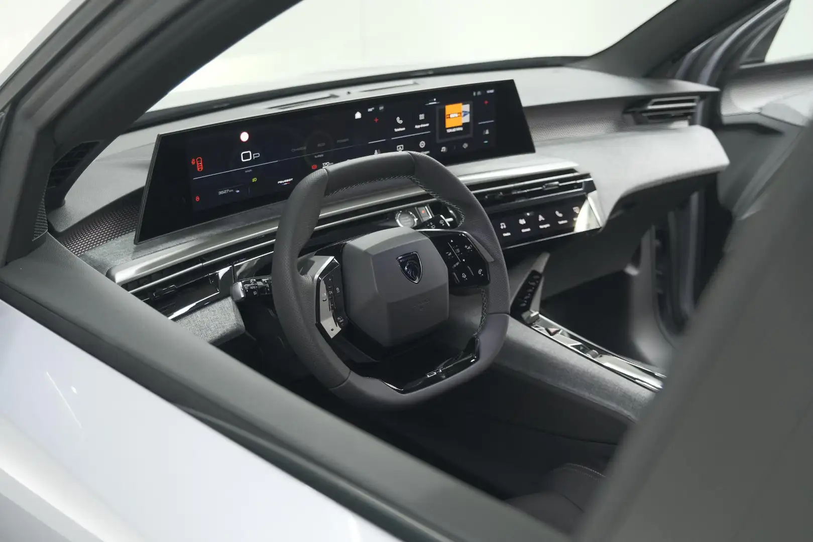Peugeot 5008 HYbrid 145 e-DCS6 GT | Panoramadak | Camera | Elek Grijs - 2