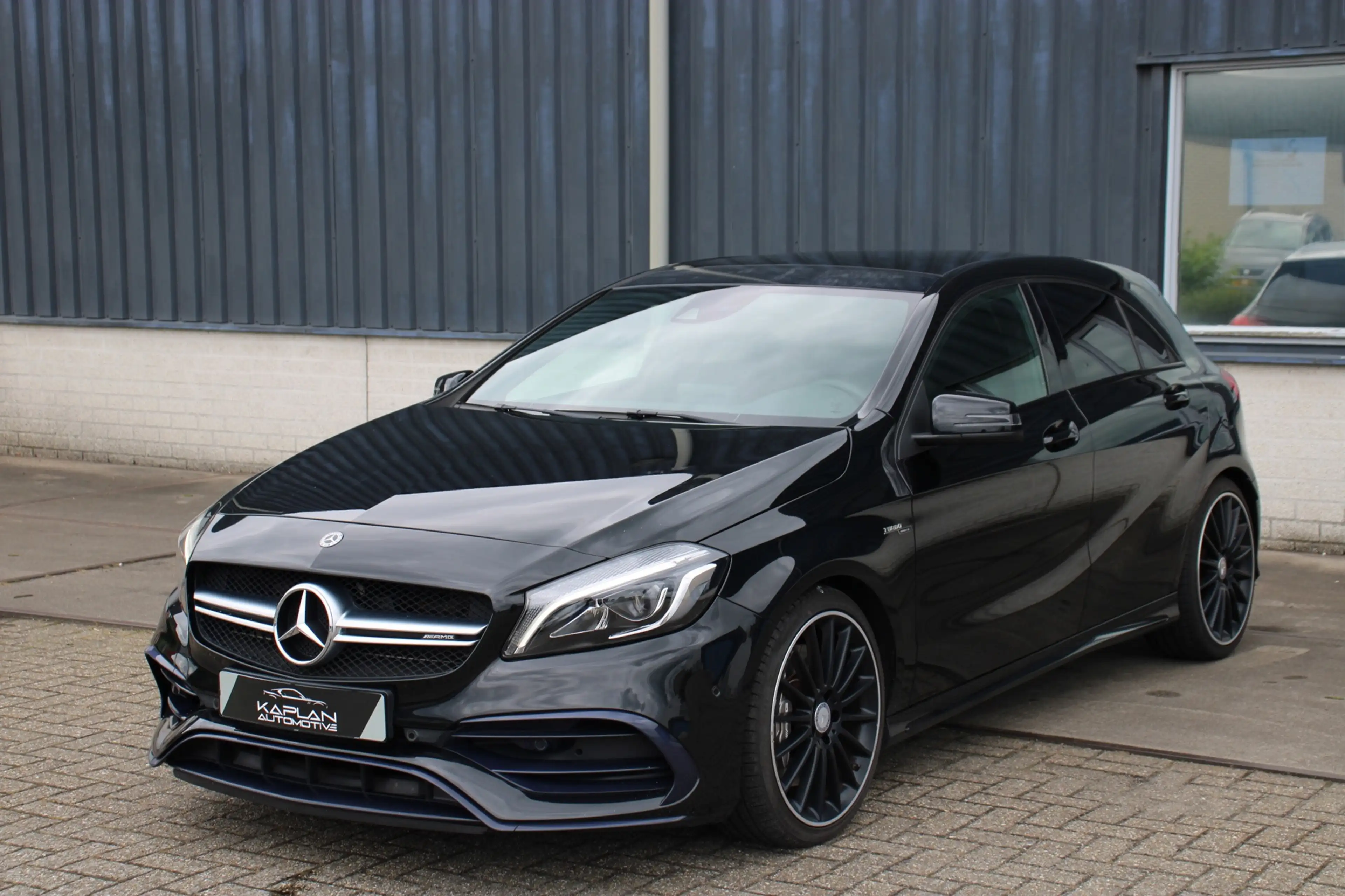 Mercedes-Benz A 45 AMG 4MATIC Sport Pano Harman Kardon Leder KeyLess Stoe — photo 6