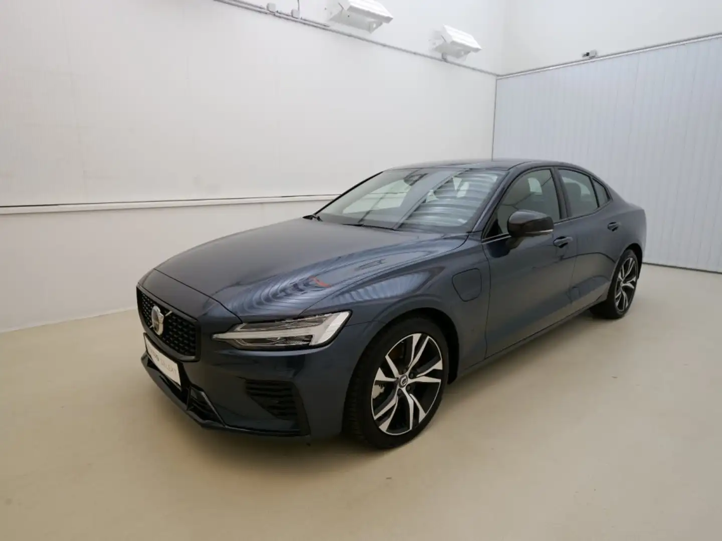 Volvo S60 Recharge Plus, T8 AWD Plug-in Hybrid, Elektrisch/Benzin, Dar Синий - 1