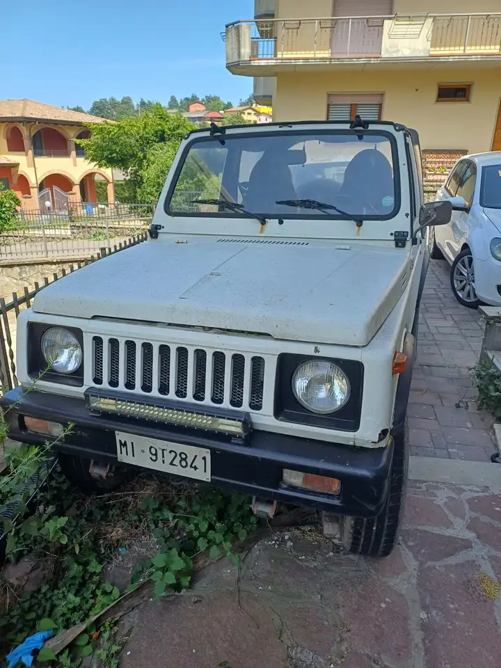 Suzuki Samurai