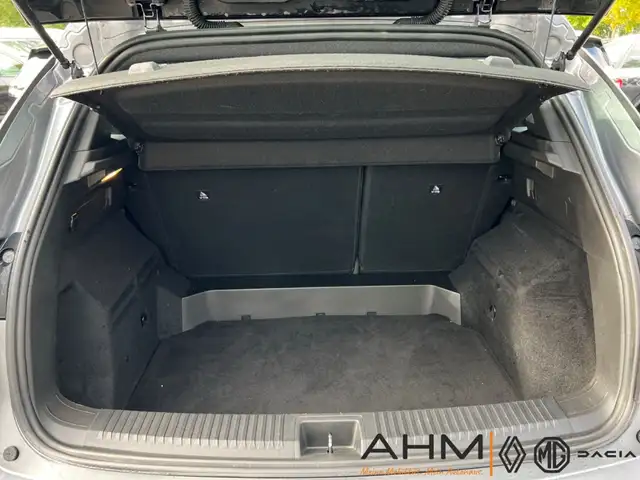 Renault Austral view 9