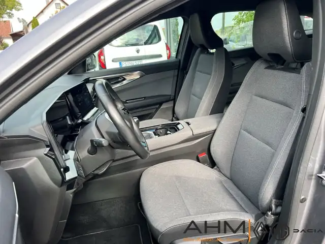 Renault Austral view 11