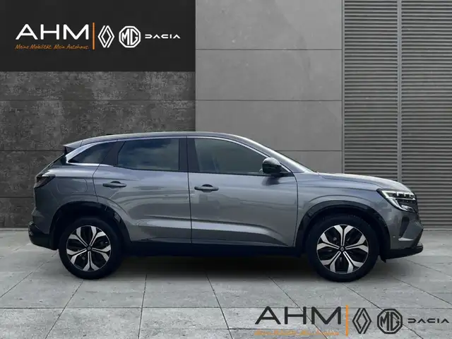 Renault Austral view 6