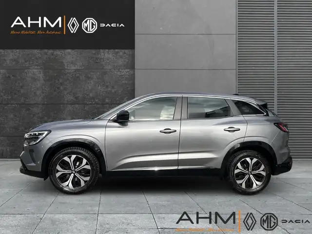 Renault Austral view 5