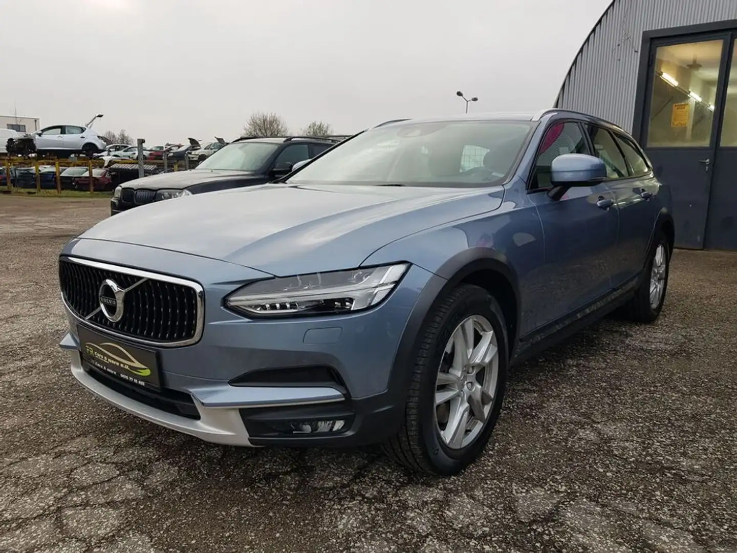Volvo V90 Cross Country Cross Country D4  AWD // LED / Leder / Navi // Albastru - 1