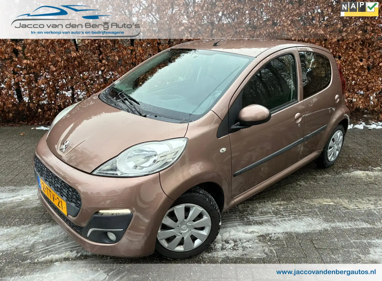 Peugeot 107 1.0 Automaat I Airco Beige - 1