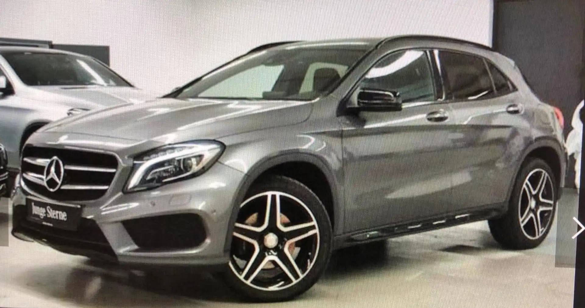 Mercedes-Benz GLA 220 GLA 220 CDI / d 4Matic AMG line, Pano., HaKa, Grau - 1