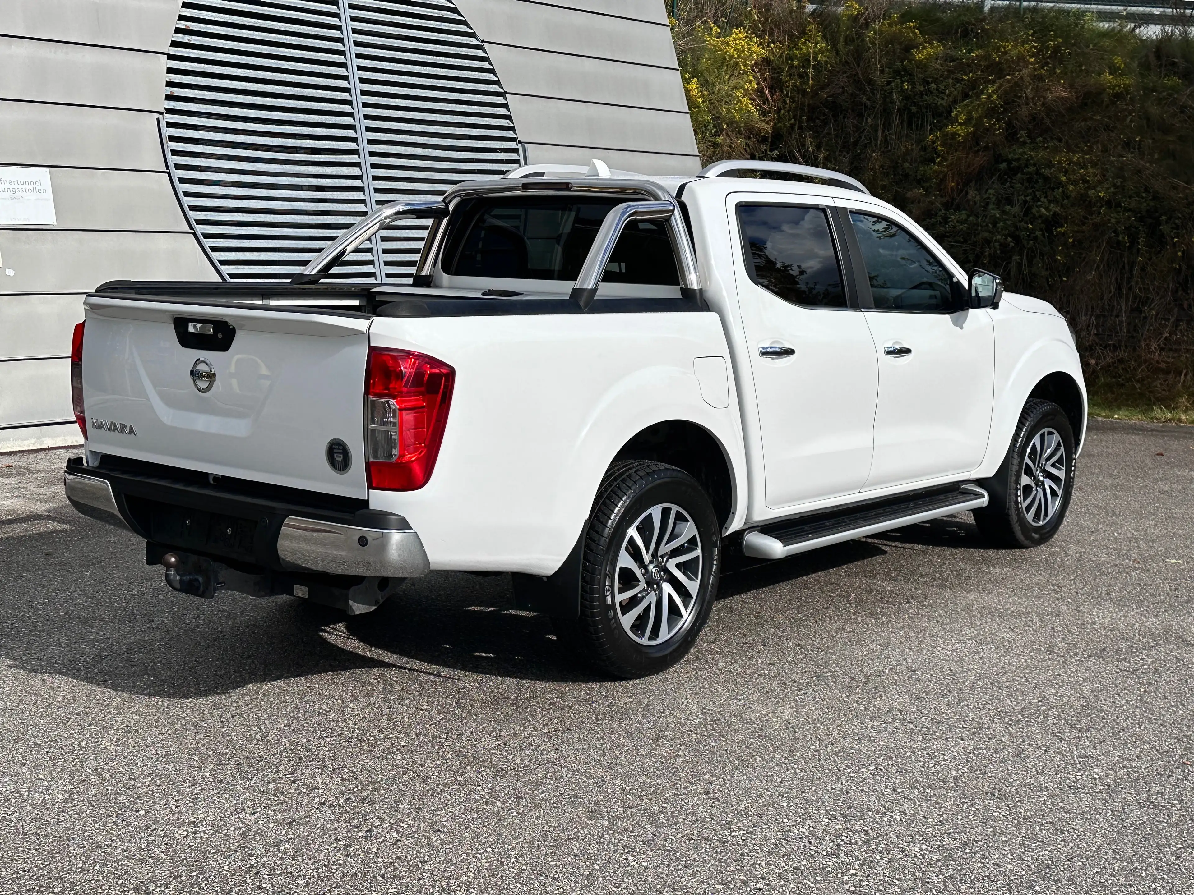 Nissan Navara Tekna Double Cab 4x4 / 3,5t AHK / Leder / Klima — photo 6