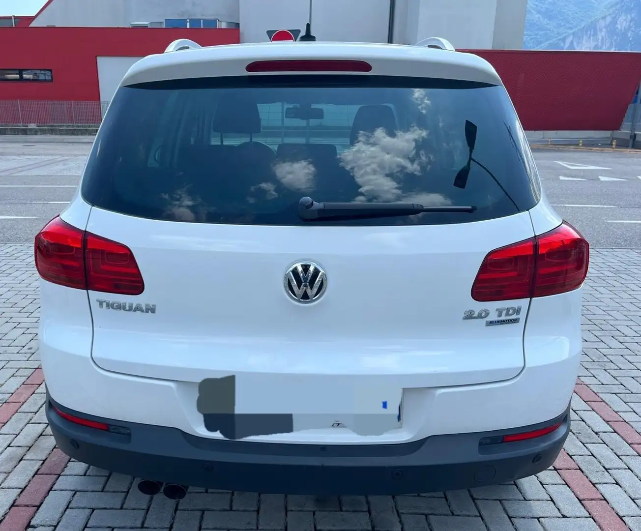 Volkswagen Tiguan 2.0 tdi bm Sport&Style 140cv - 2