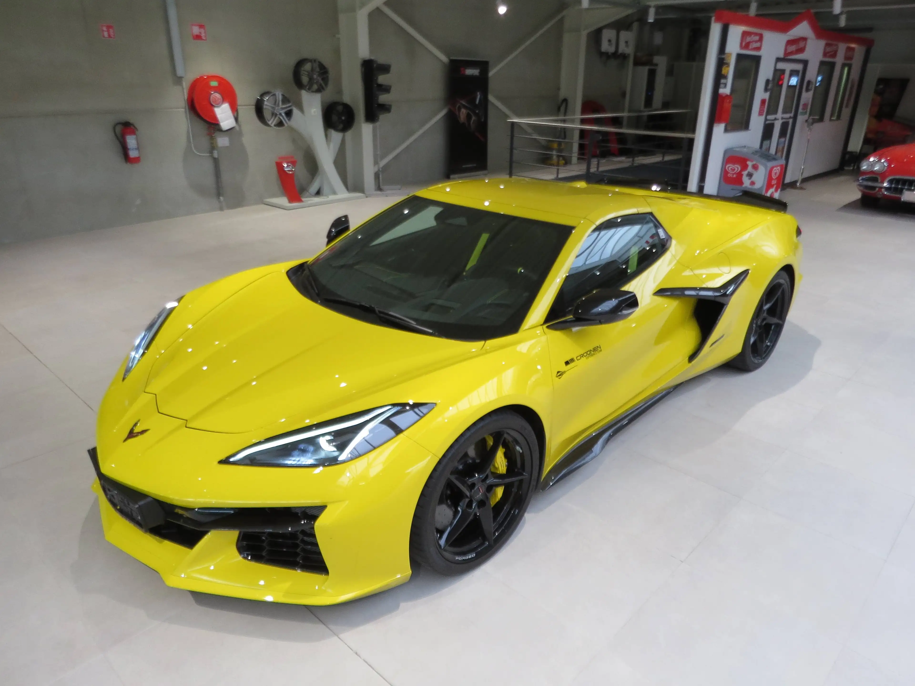Chevrolet Corvette C8 E-Ray 3LZ cabriolet/convertible — photo 15