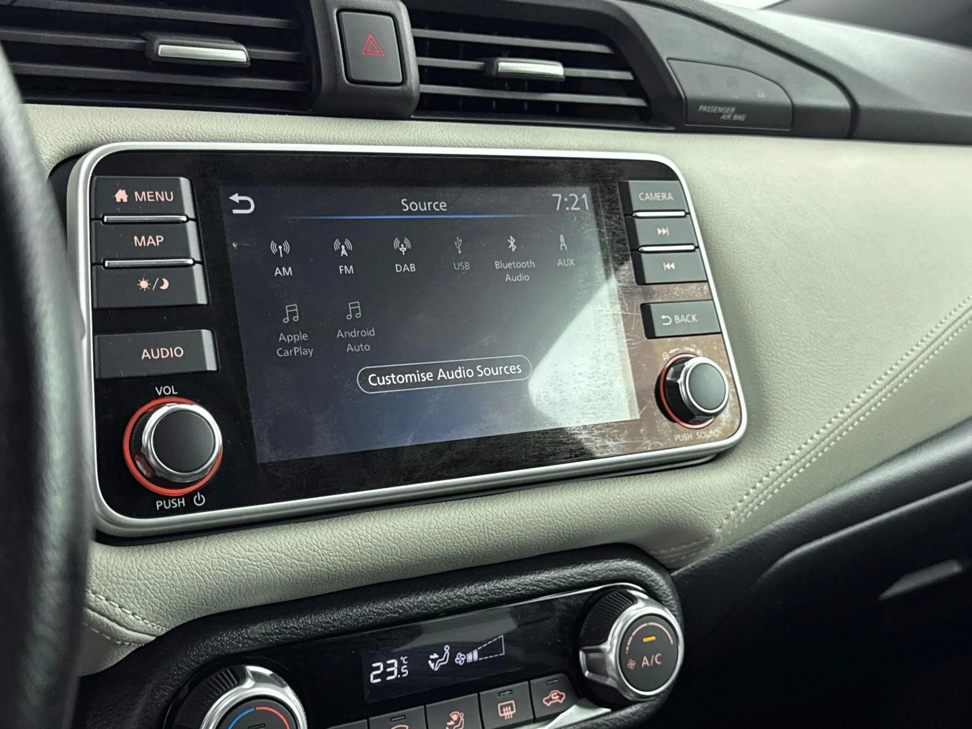 Nissan Micra 1.0 IG-T Tekna | Trekhaak | Cruise | Camera | Navi — photo 15