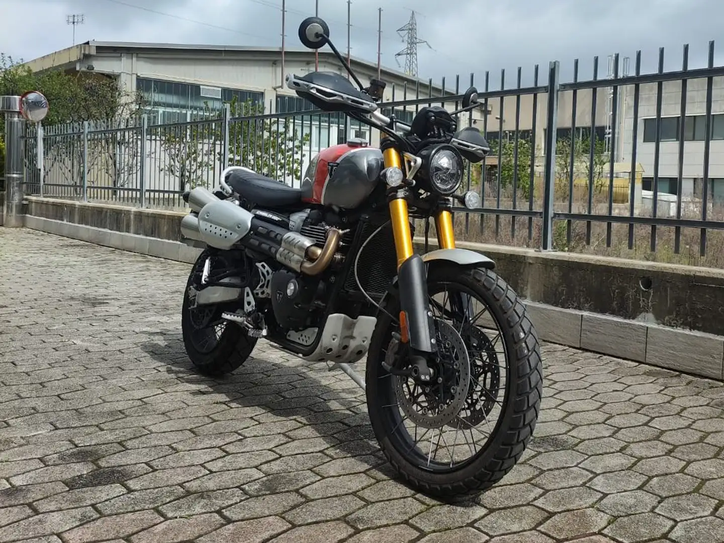 Triumph Scrambler 1200 xe gold line edition Portocaliu - 2