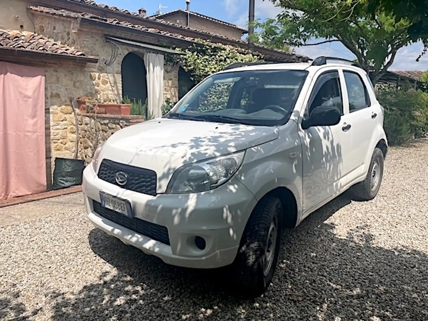 Daihatsu Terios 1.5 4WD Bílá - 2