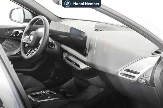 BMW 1 Series view 8