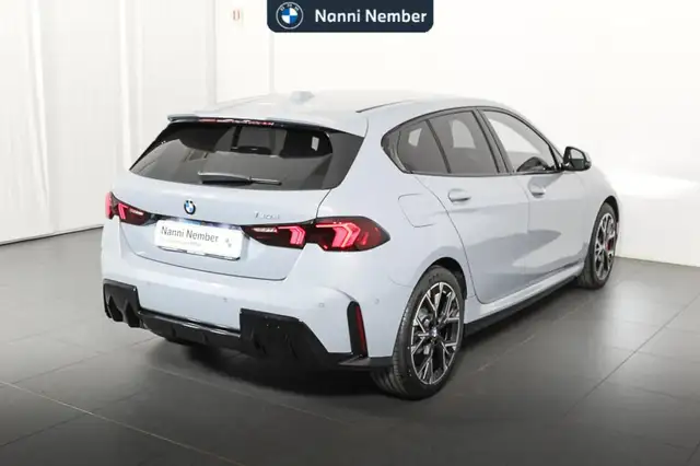 BMW 1 Series view 3
