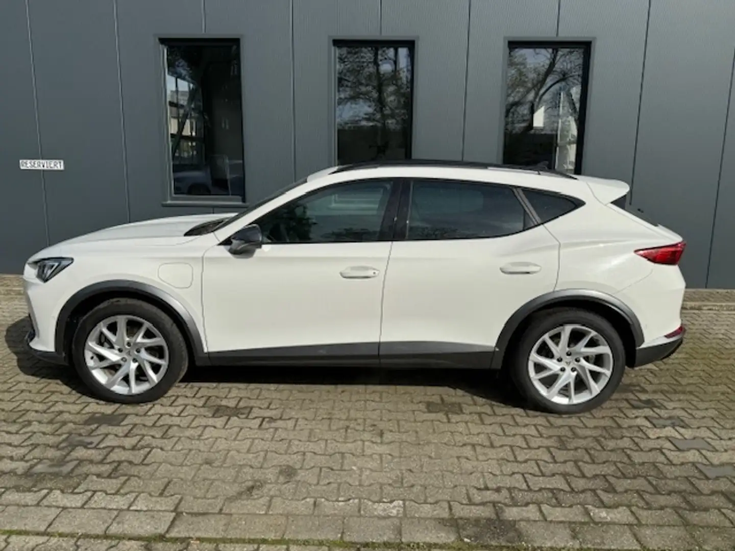 CUPRA Formentor 1.4 e-HYBRID LED+NAVI+ACC+PDC+KEYLESS+PANORAMA+AMB Weiß - 2