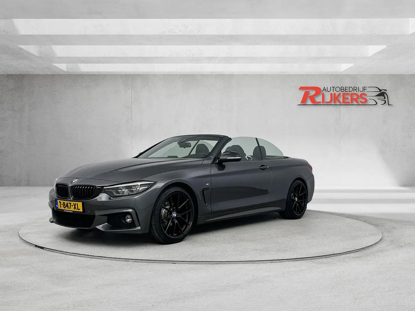 BMW 420 4-serie Cabrio 420i High Executive M pakket Autom, Grijs - 1