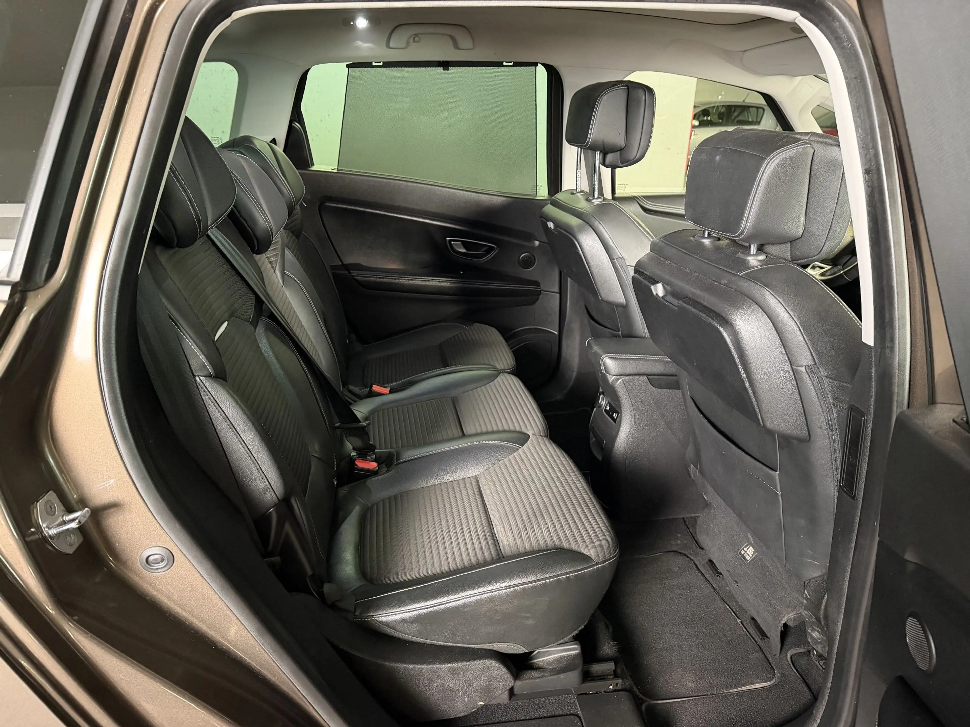Renault Grand Scenic Tce 130 BOSE — photo 15