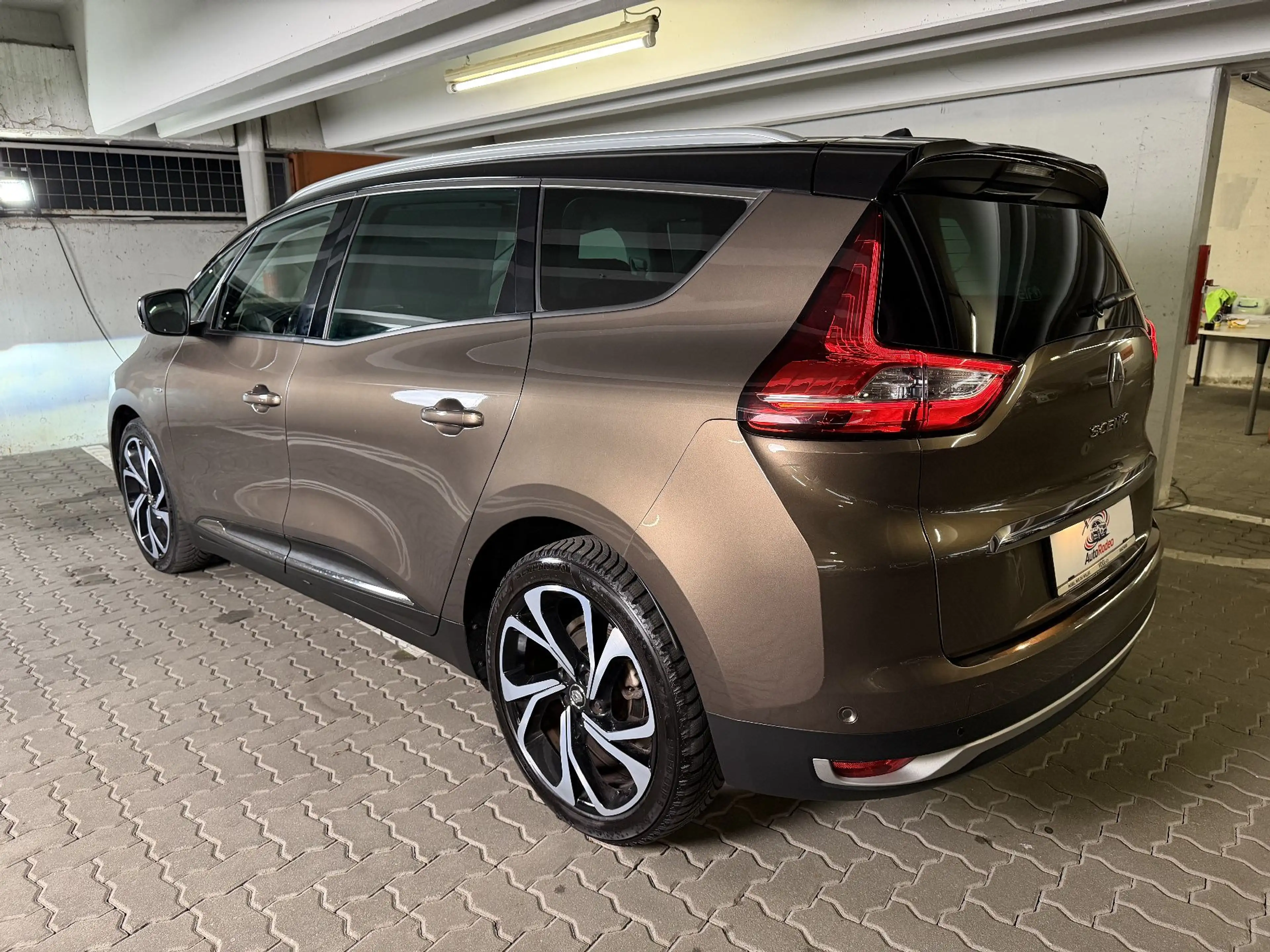 Renault Grand Scenic Tce 130 BOSE — photo 5