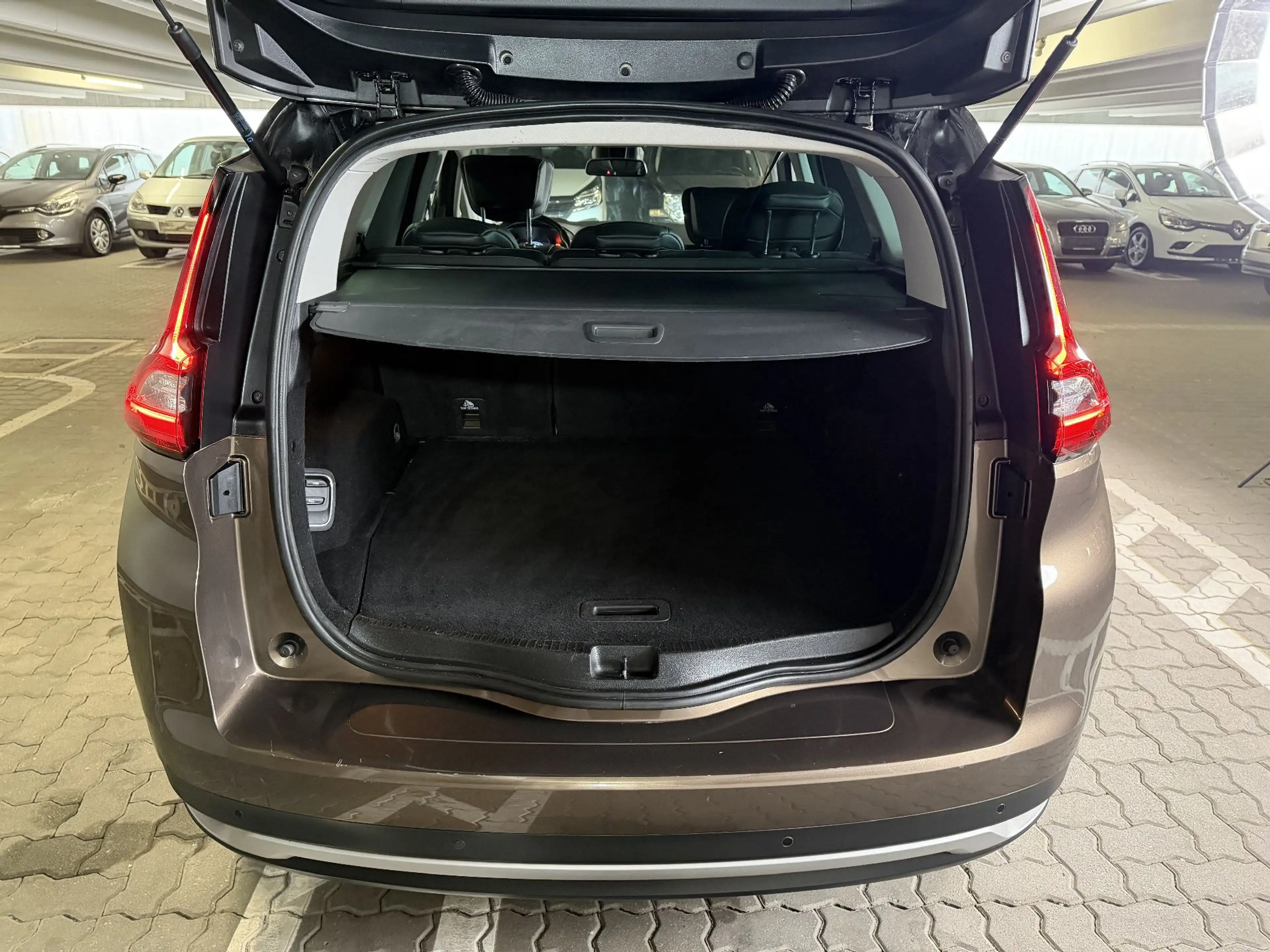 Renault Grand Scenic Tce 130 BOSE — photo 7
