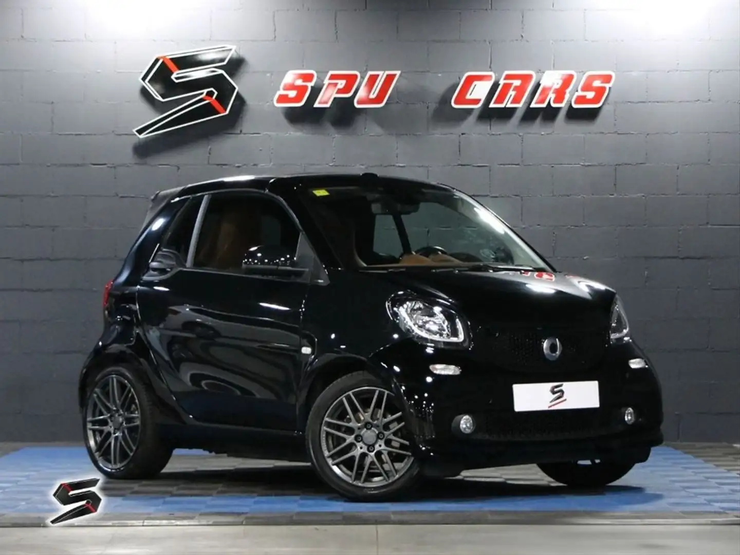 smart forTwo 0.9 66kW 90CV CABRIO Negro - 1