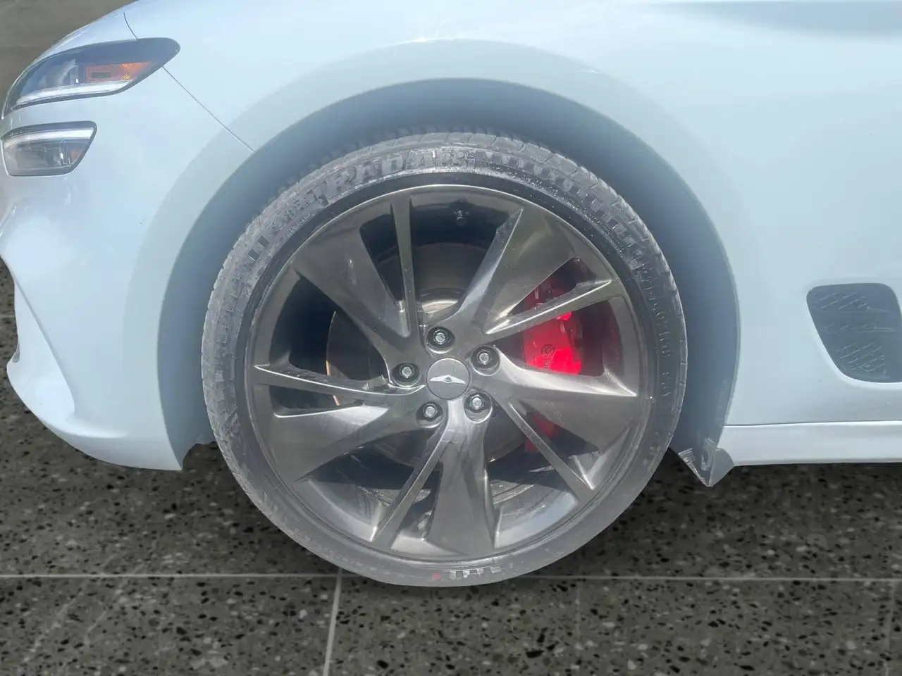 Genesis G70 снимка Genesis G70