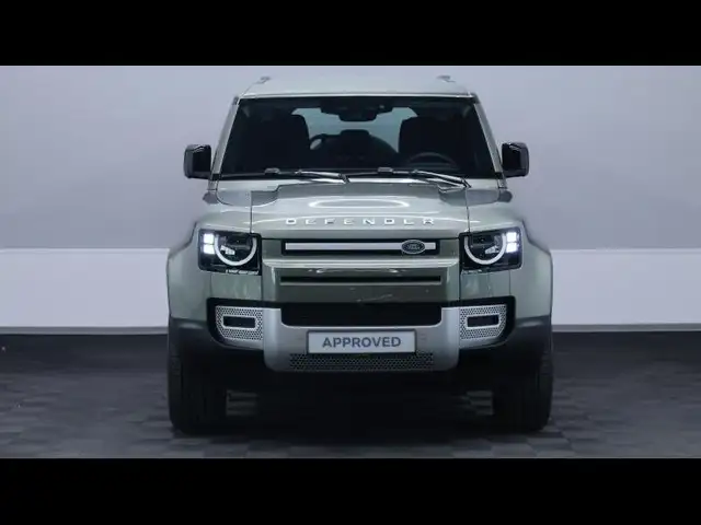 Land Rover Defender 110 view 2