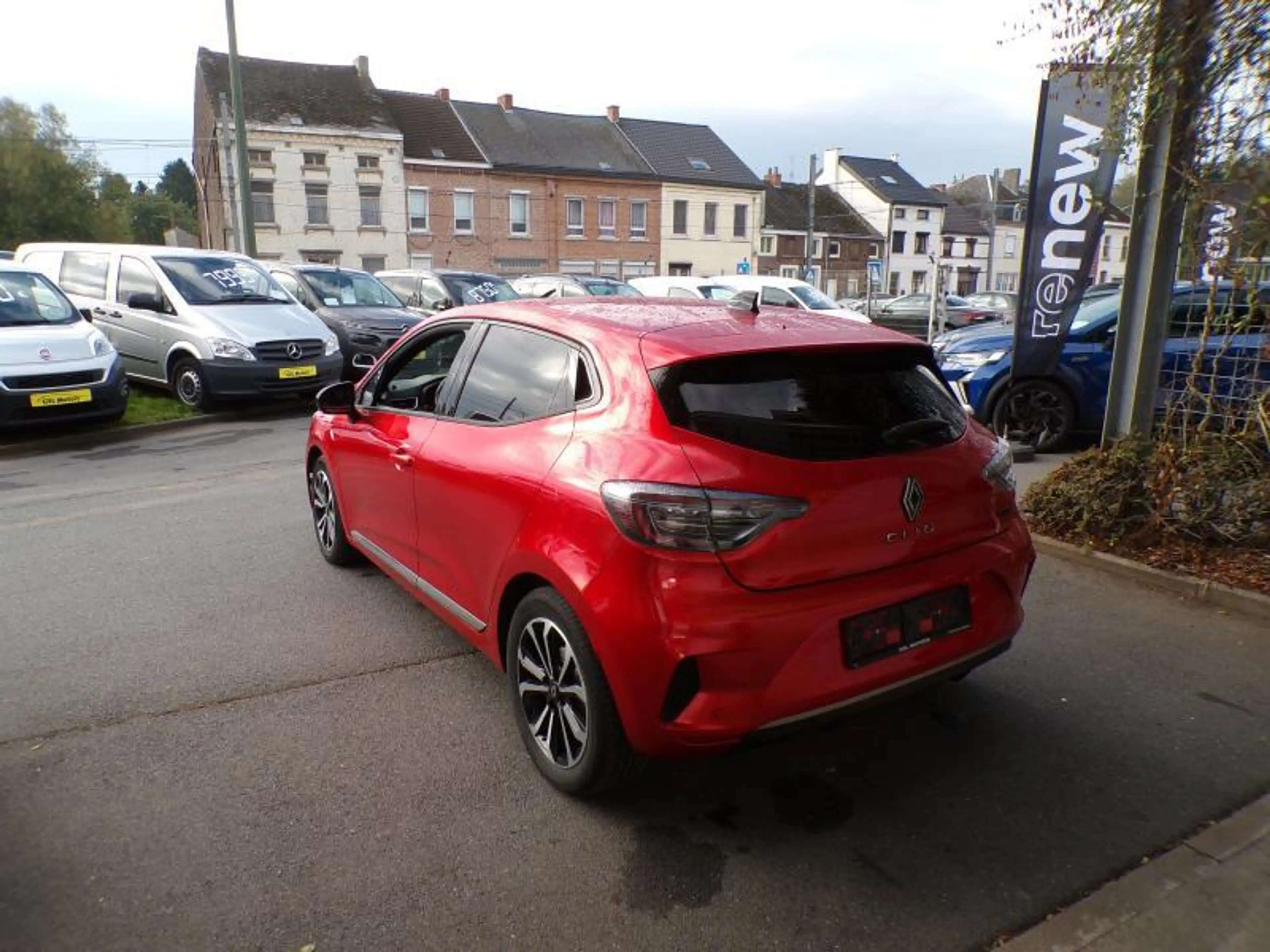 Renault Clio 1.6 Hybride 94cv Rouge 35839km 01/24 b.auto — photo 6